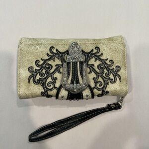 Elegant Black and Gold Women's Clutch